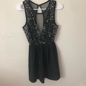 Sequin & mesh detailed dress from forever 21 (S)